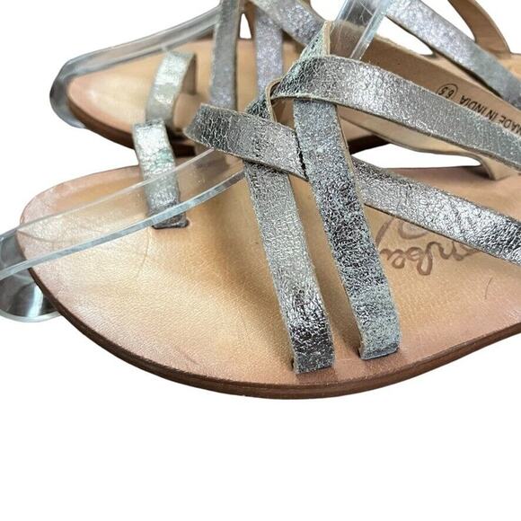 Naughty Monkey Womens Metallic Leather Toe Ring Sandals Strappy Shoes Flats 6.5 - Picture 8 of 16